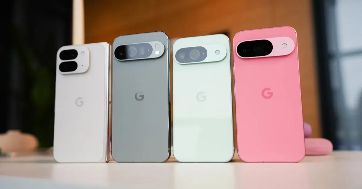 Pixel 10 series bao gom ba phien ban Pixel 10 Pixel 10 Pro va Pixel 10 Pro Fold phuc vu tu nguoi dung pho thong cho den nhung ai yeu thich cong nghe cao cap va thiet ke man hinh gap