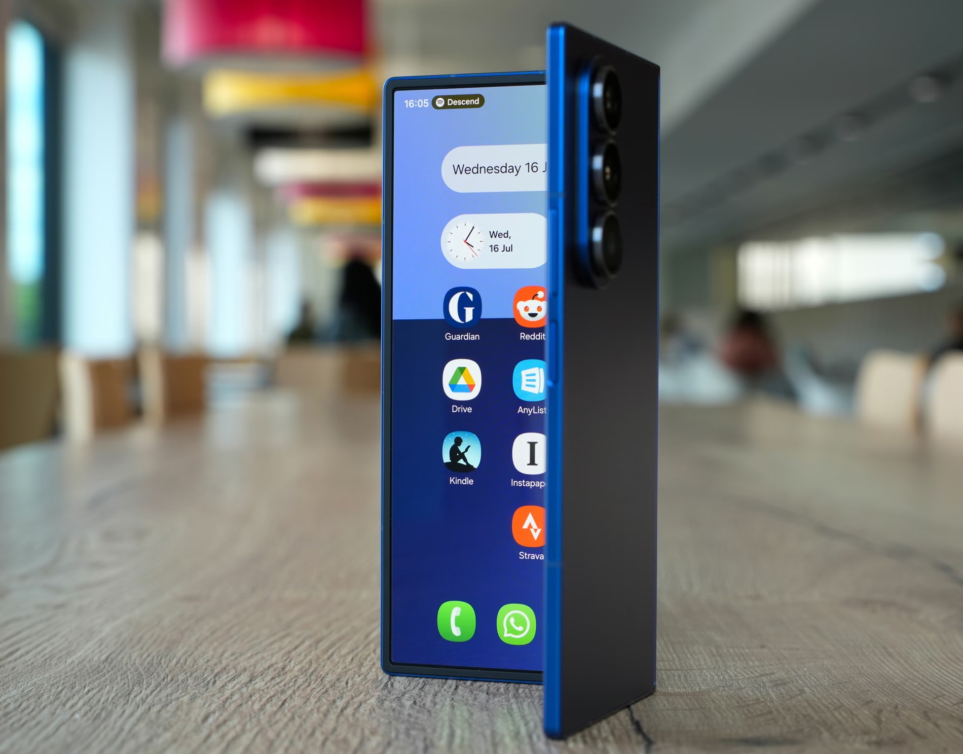 Galaxy Z Fold 7 la sieu pham man hinh gap hang dau hien nay, hoi tu nhung cai tien manh me ve thiet ke, man hinh, hieu nang, camera va tinh nang thong minh