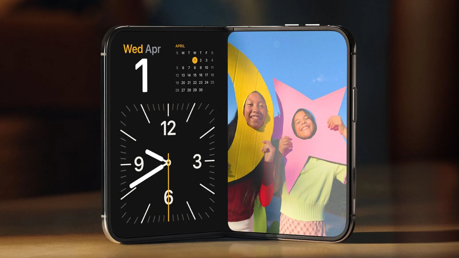 Bề mặt màn hình nhám nano-texture giúp giảm khả năng nhìn thấy nếp gấp màn hình iPhone Duo
